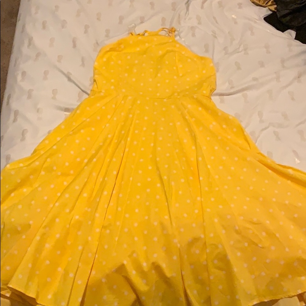 Yellow dress